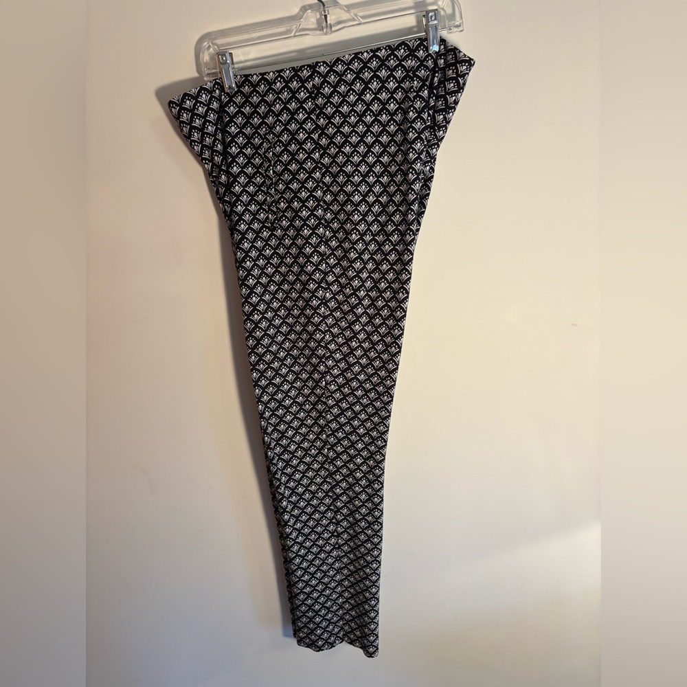 Chicos Black and White Patterned Womens Pants